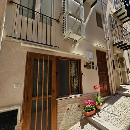 Zaffiro's House Guest house