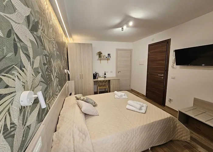 Zaffiro's House Πανσιόν Cefalù