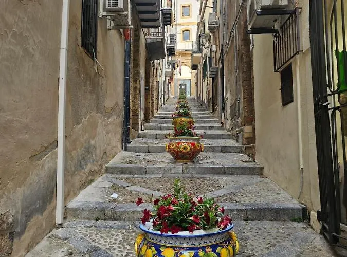 Zaffiro's House Πανσιόν 4*