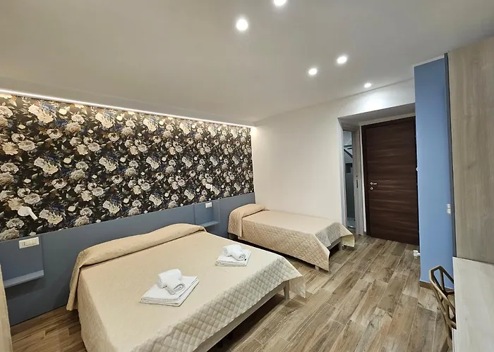 Zaffiro's House Πανσιόν 4*