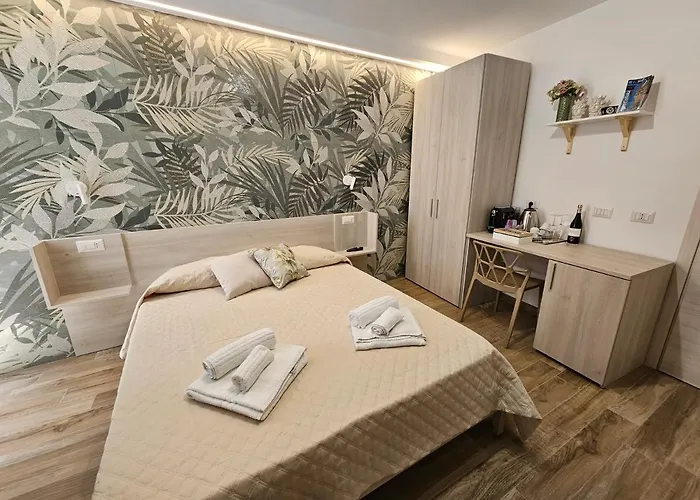 Zaffiro's House צ'פאלו